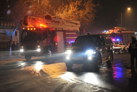 Picture taken on Jan. 7, 2010 shows fire engines arriving at a factory in which an explosion occured in Lanzhou, capital of northwest China's Gansu Province. The explosion broke out in the factory at about 5:30 p.m.. No casualties was reported. Picture taken on Jan. 7, 2010 shows fire engines arriving at a factory in which an explosion occured in Lanzhou, capital of northwest China's Gansu Province. The explosion broke out in the factory at about 5:30 p.m.. No casualties was reported.